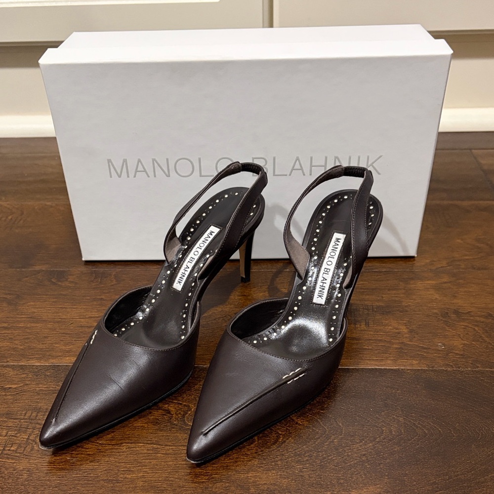 Manolo Blahnik Dark Brown Leather Pointed Slingback Pumps with Studded Insole
